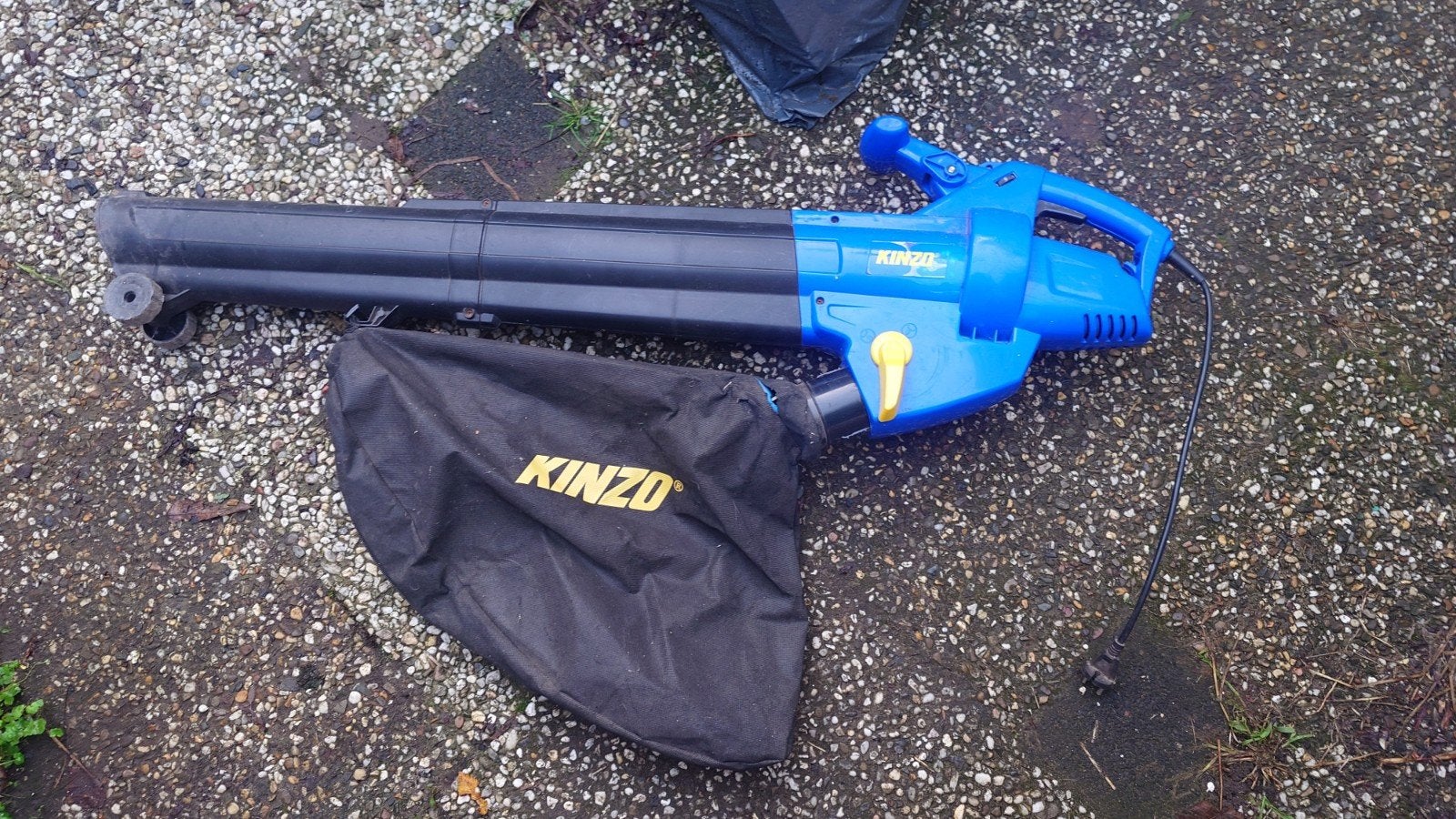Kinzo Elektrische Bladblazer met Zuig- en Versnipperfunctie, Ophalen, Gebruikt, Met opvangzak, Kinzo