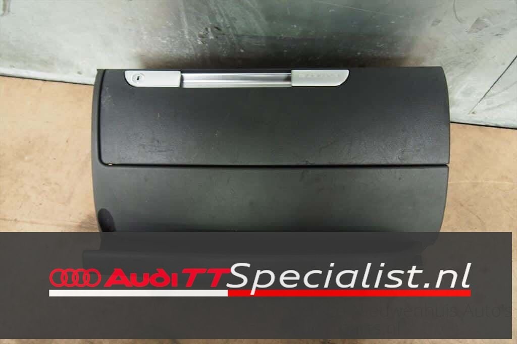 Dasboard Kast Audi TT MK1 Quattro, Auto-onderdelen, Dashboard en Schakelaars, Audi, Gebruikt, Ophalen of Verzenden