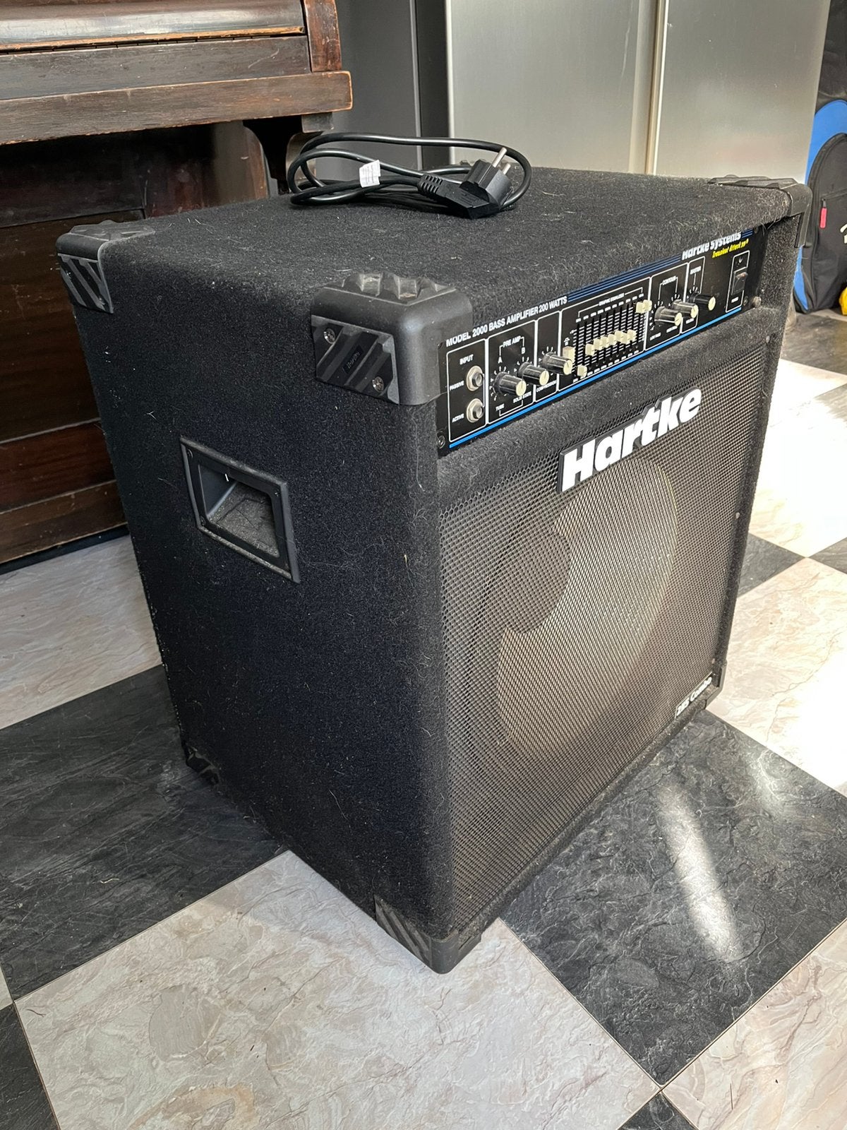 Basversterker Hartke 2115, met hybride voorversterker, Ophalen, Gebruikt, Basgitaar, 100 watt of meer