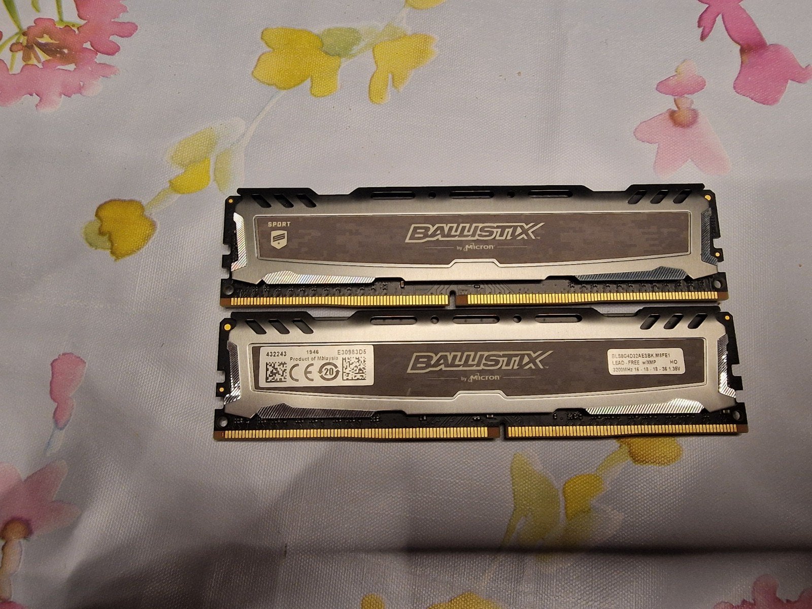 Crusial Ballistix Sport LT DDR4/Ripjaws DDR4, Computers en Software, RAM geheugen, 3200/3600 Hz, DDR4, Ophalen of Verzenden, Zo goed als nieuw