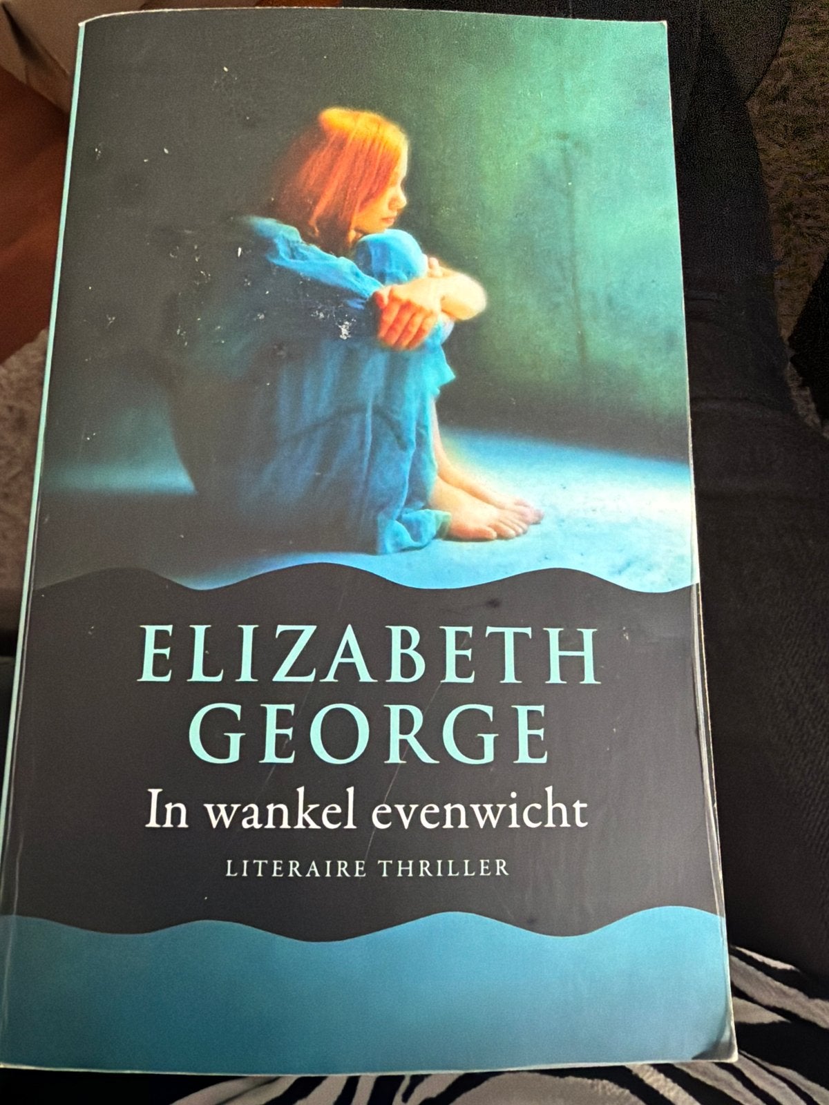 KKK.  Elizabeth George - In wankel evenwicht, Europa overig, Ophalen of Verzenden, Zo goed als nieuw, Elizabeth George