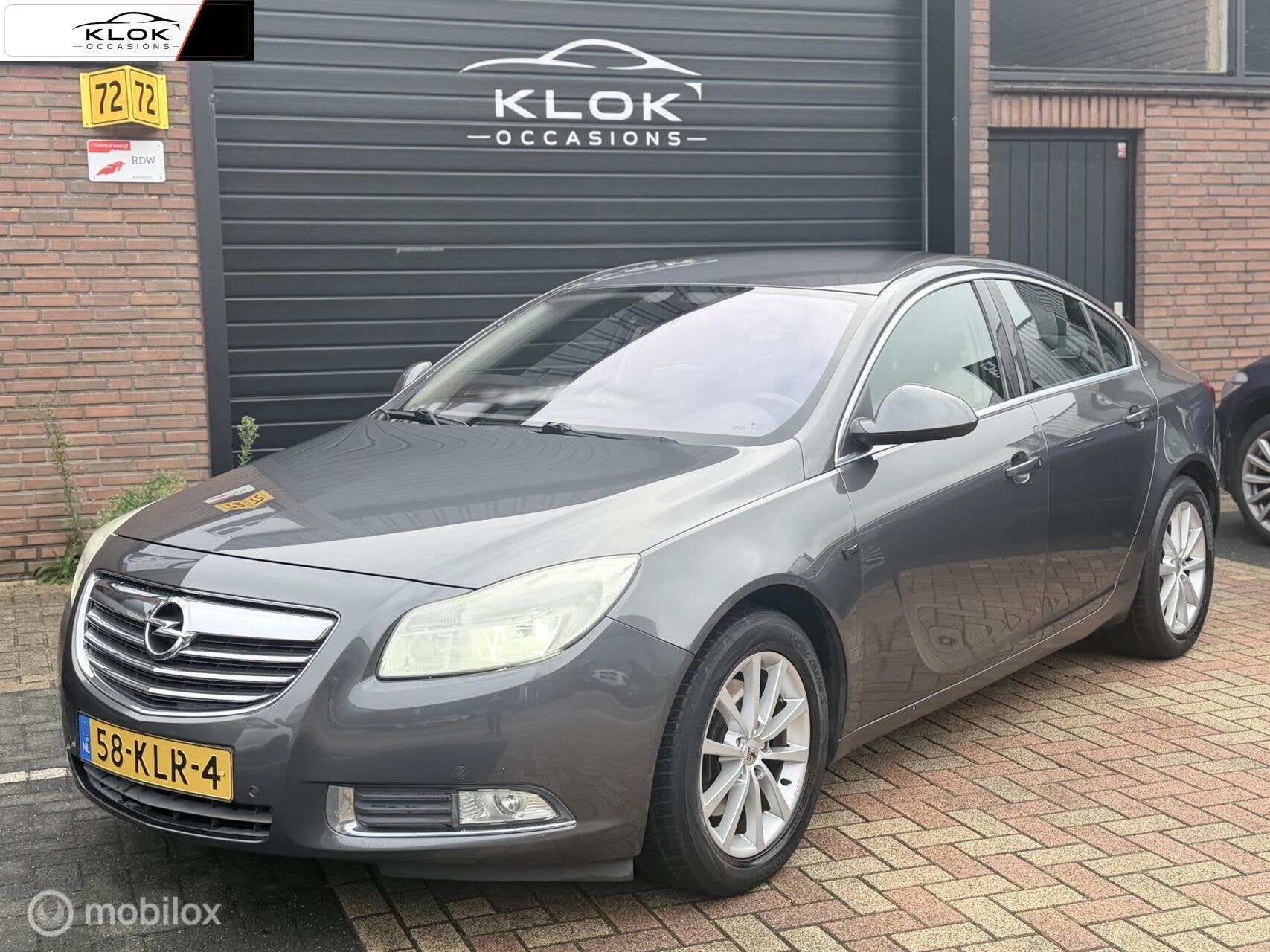Opel Insignia 1.6 T Edition NAP Clima Cruise Trekhaak Sensor, Voorwielaandrijving, Euro 5, Verwarmde buitenspiegels, 4 cilinders