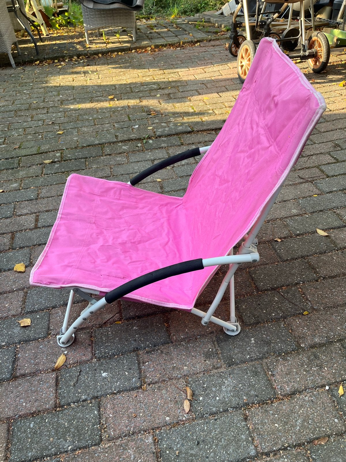 Roze opvouwbare strandstoel / campingstoel, Caravans en Kamperen, Ophalen of Verzenden, Gebruikt