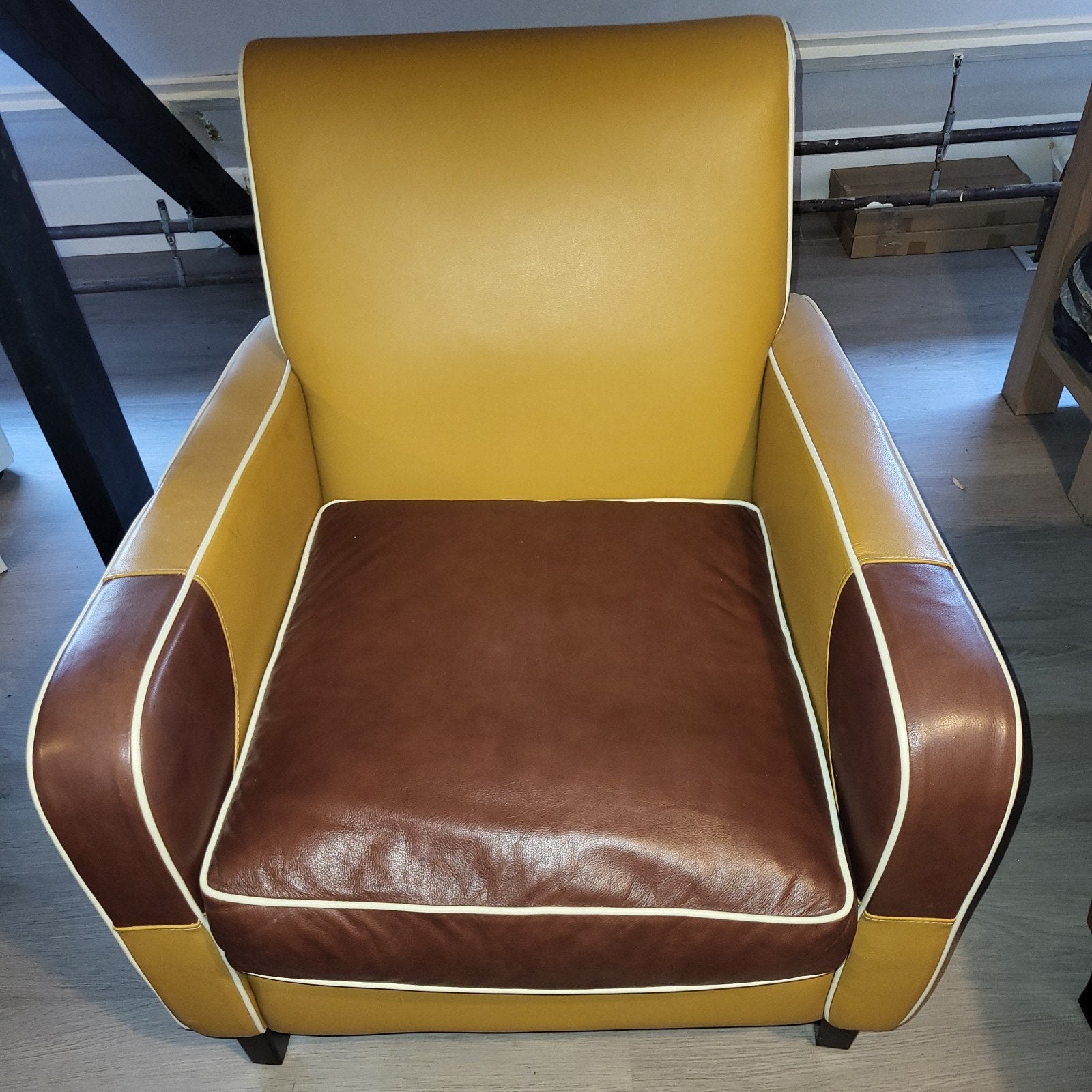 Bijzondere fauteuil, Ophalen, Gebruikt, Vierkant, Leer
