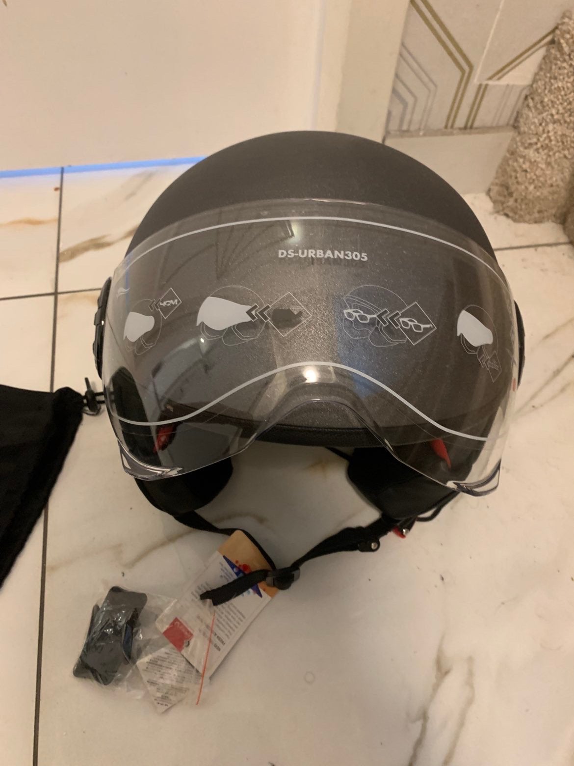 scooter helm, Fietsen en Brommers, Brommerhelmen, Ophalen of Verzenden, Zo goed als nieuw
