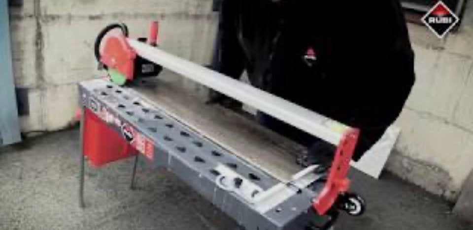 Rubi DU-200 EVO Tegelzaag - Zo goed als nieuw, met garantie, Doe-het-zelf en Verbouw, Ophalen of Verzenden, Zo goed als nieuw