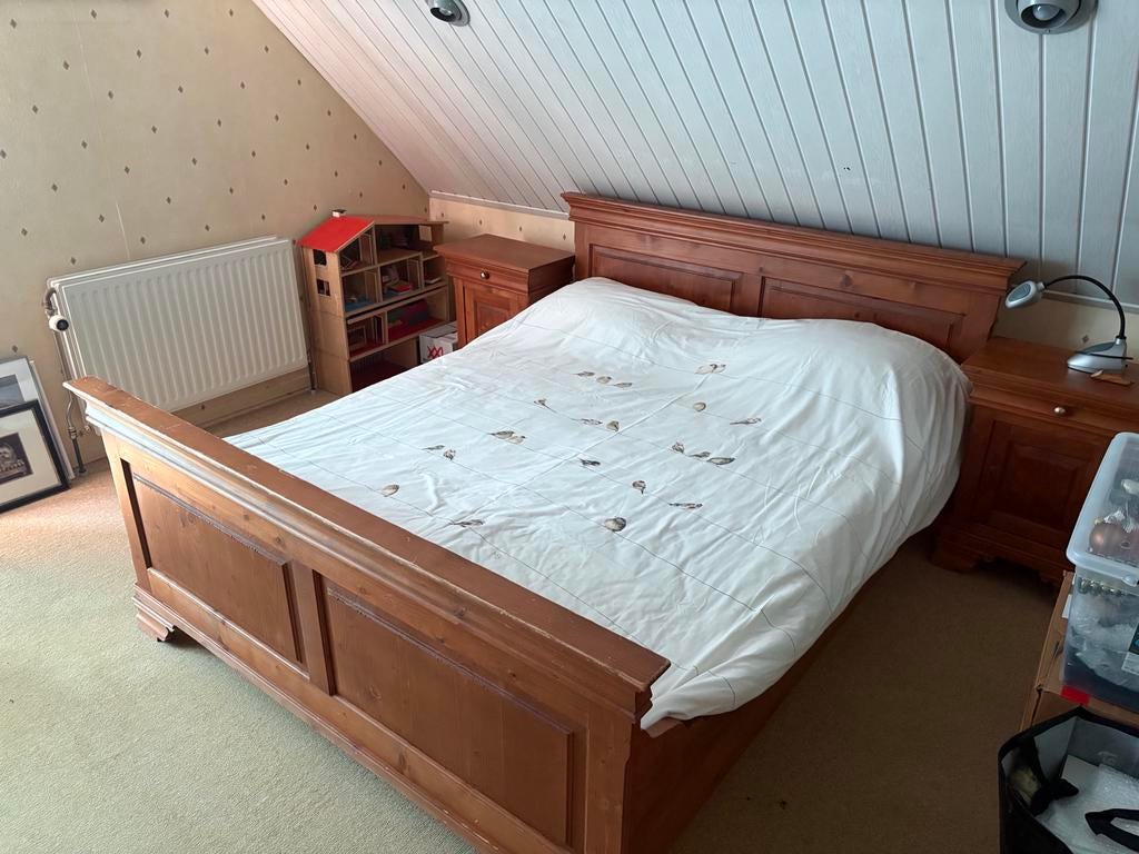 Mooi grenen tweepersoonsbed (180x200) met 2 nachtkastjes, Huis en Inrichting, Slaapkamer | Bedden, Ophalen, Tweepersoons, Zo goed als nieuw