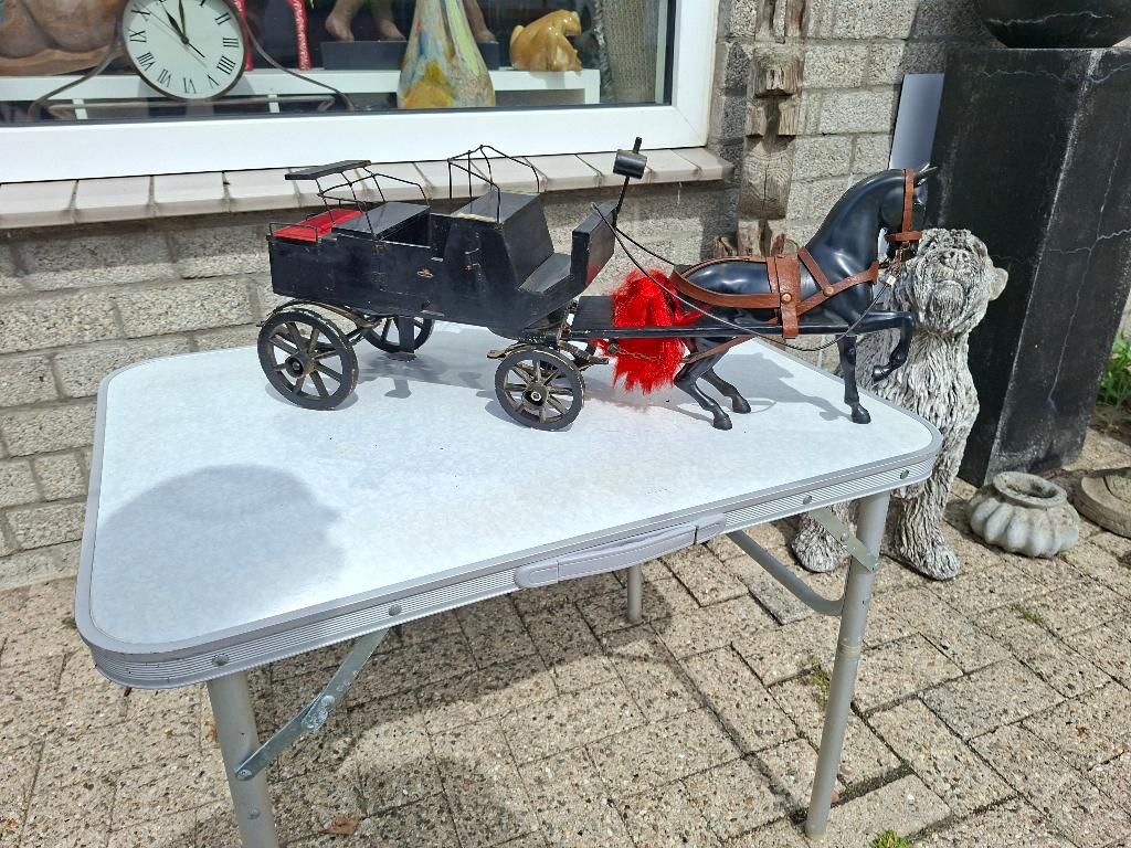 beeld houten rijtuig met paard, Ophalen of Verzenden, Zo goed als nieuw, Mens