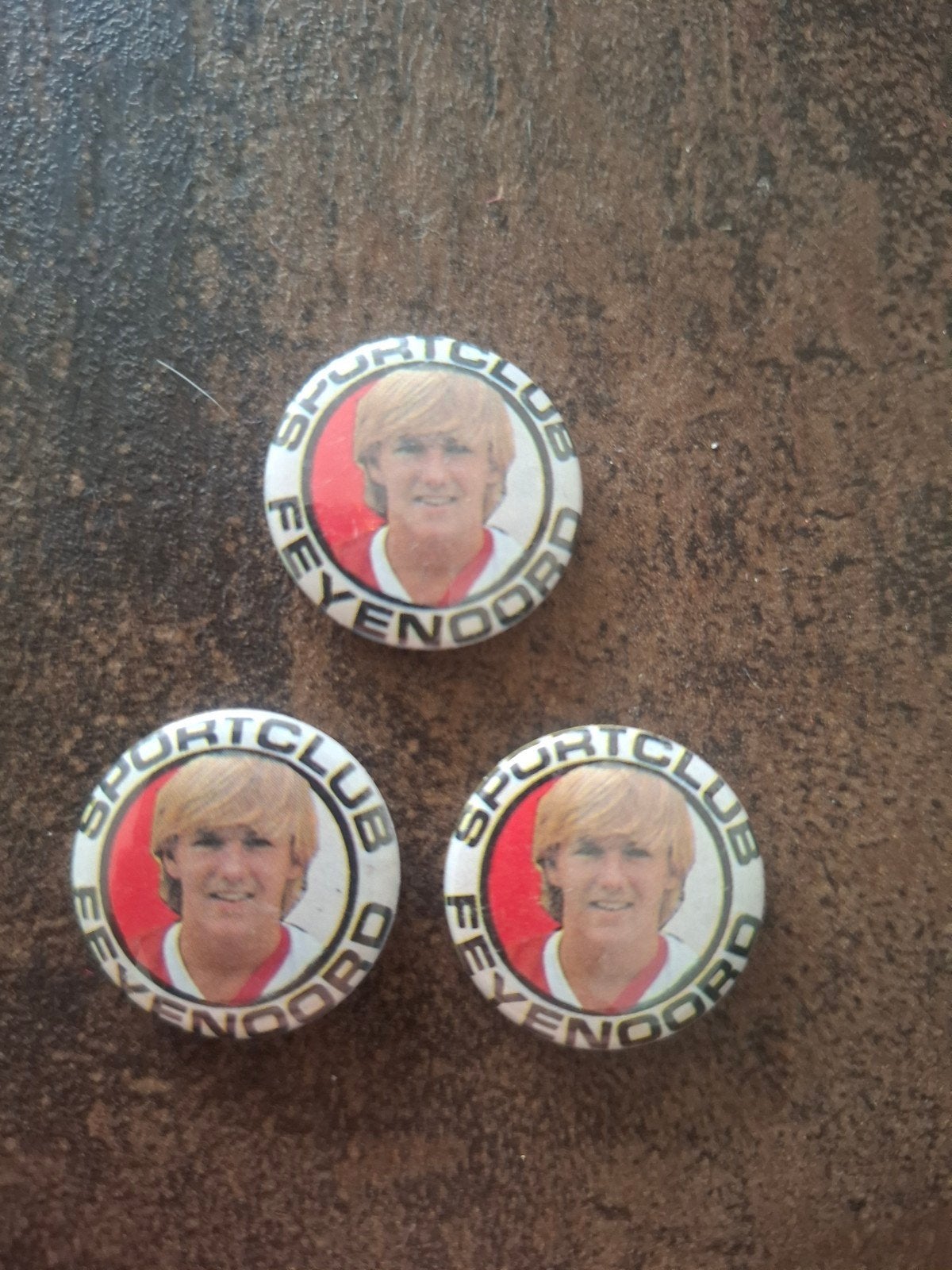 3 Vintage Feyenoord Buttons - Sportclub Feyenoord, Verzamelen, Ophalen of Verzenden, Zo goed als nieuw, Sport, Button