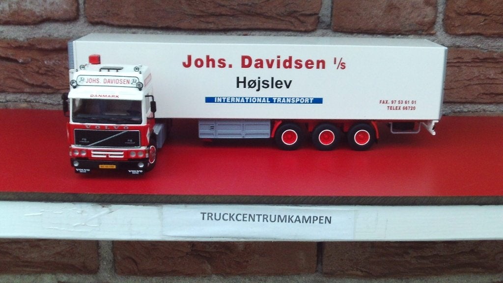 WSI  Volvo  F12  van  Johs  Davidsen., Ophalen of Verzenden, Nieuw, Bus of Vrachtwagen, Wsi