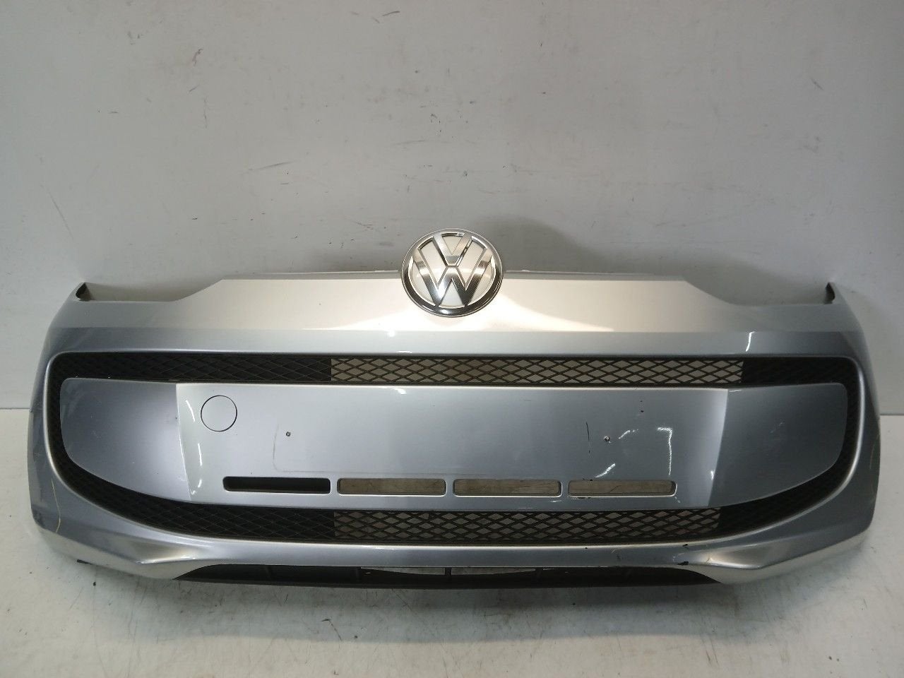 Bumper voor Volkswagen Up, Onderdelen@venauto.nl, Van der Ven Autorecycling B.V., Gebruikt, Ettenseweg 76, 4706 PB Roosendaal, The Netherlands