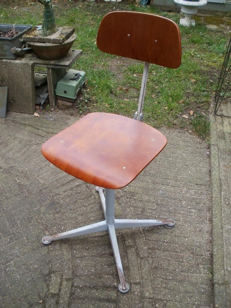 bureau stoel/architektenstoel van Friso Kramer, Huis en Inrichting, Ophalen, Gebruikt, Zwart