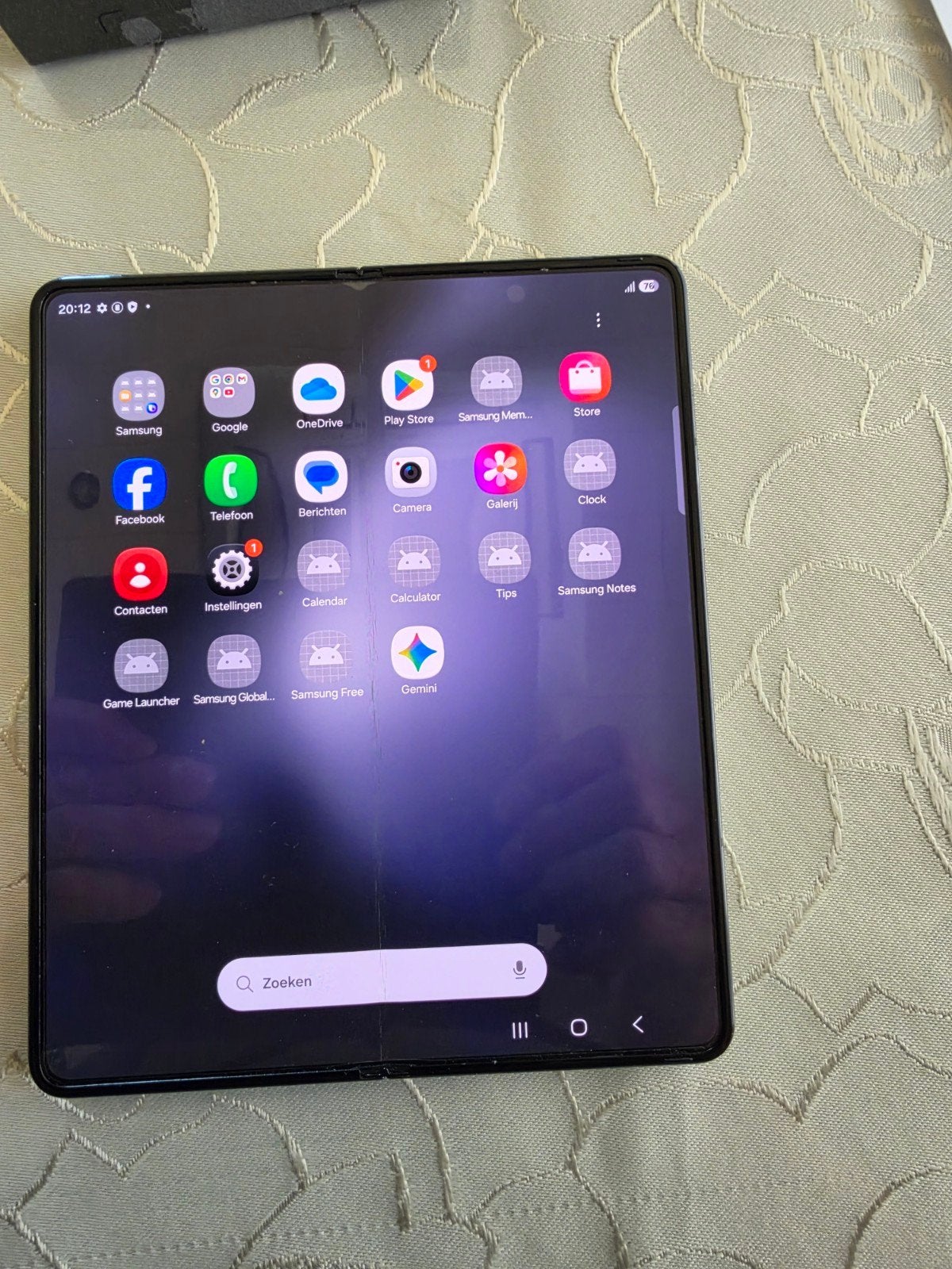 Zeer mooie Samsung Galaxy Fold V 512 GB Dual SIM, Gebruikt, Zwart, Fysiek toetsenbord, Android OS