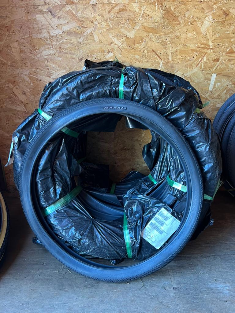 Nieuw! Partij banden / 50x / 28inch 2.0 / VanMoof, Ophalen of Verzenden, Nieuw, Overige typen