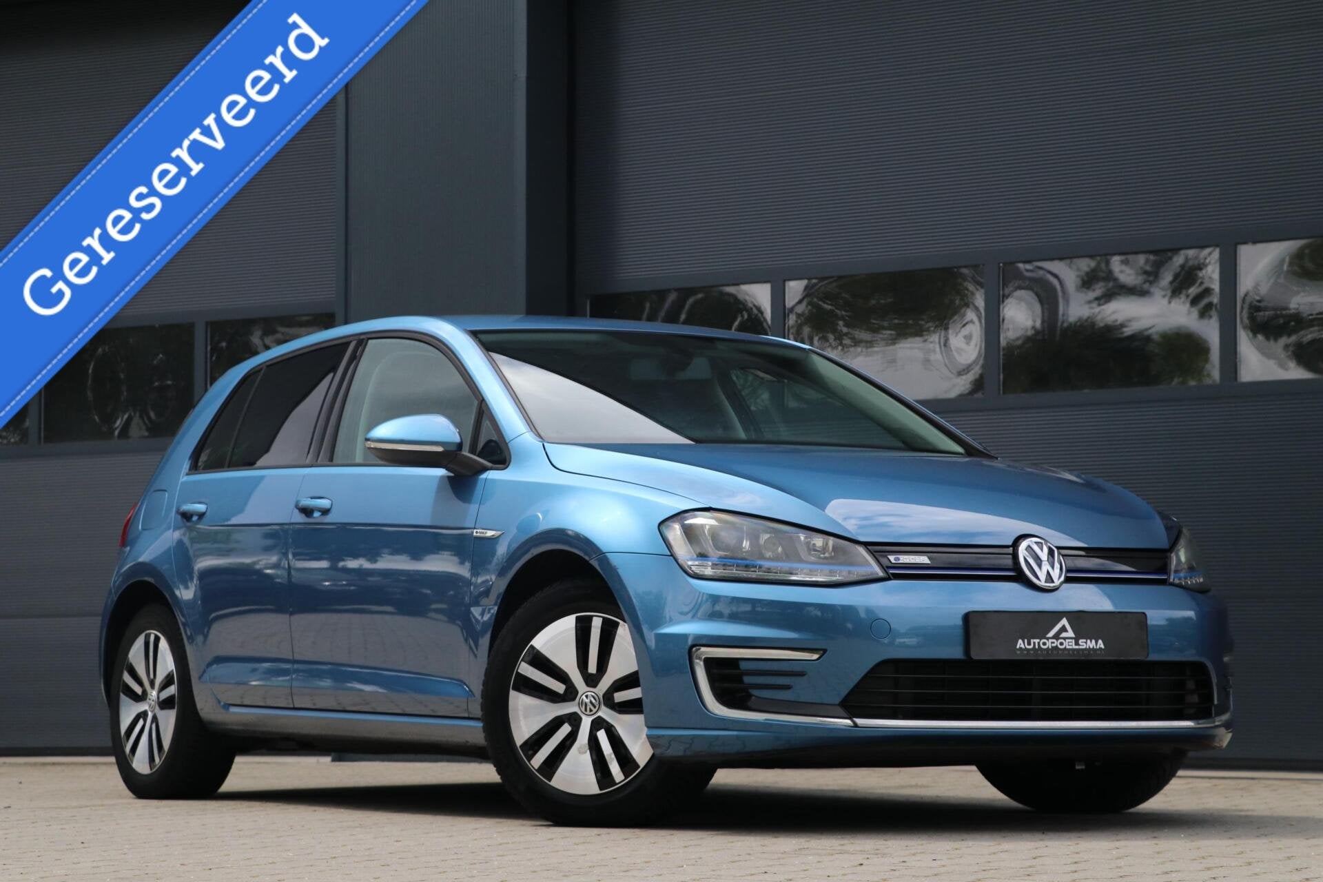 Volkswagen Golf e-Golf AppleCarplay Camera Stoelverwarming E, Auto's, 176 km, Stof, Gebruikt, Zwart