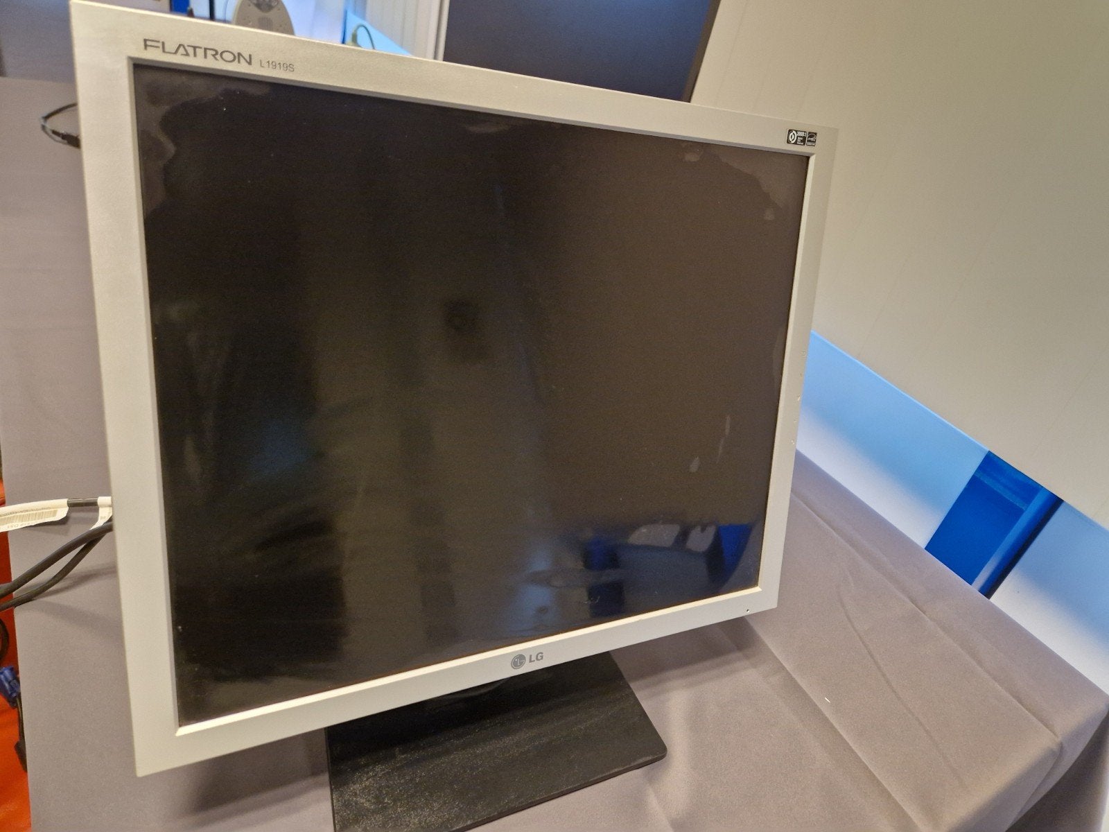 LG Flatron L1919S 19" Monitor, Ophalen of Verzenden, Gebruikt, LG
