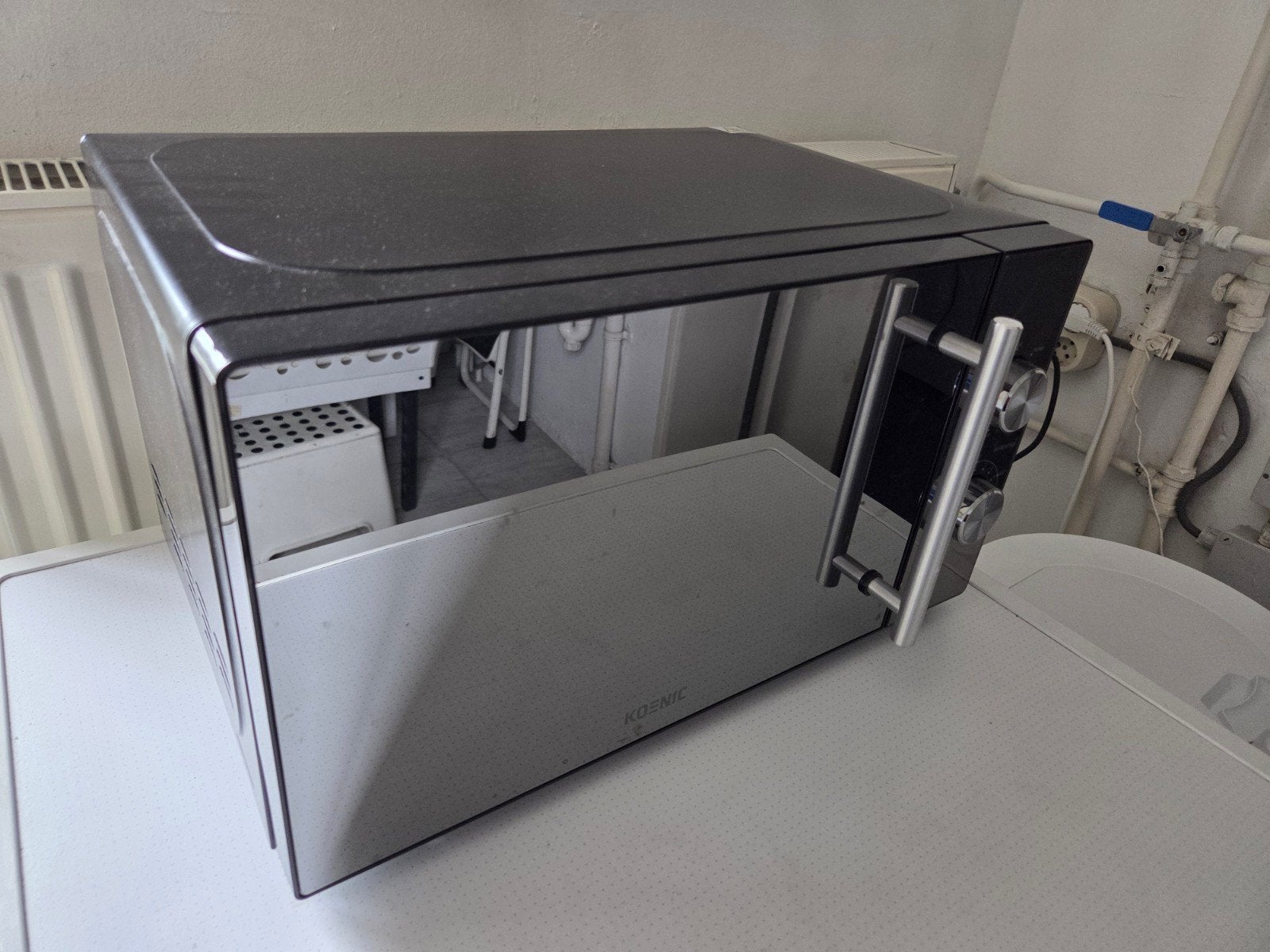 Koenic magnetron KMW2221B, Witgoed en Apparatuur, Magnetrons, Ophalen, Gebruikt, Vrijstaand, Draaiplateau
