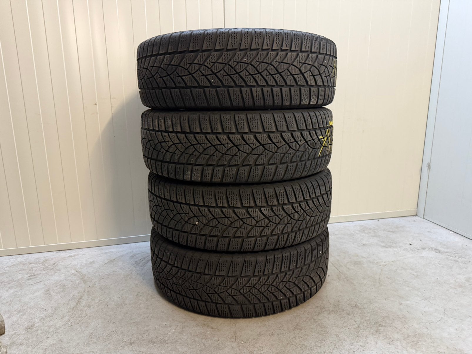 Originele BMW F40 F44 18 inch 711M Goodyear winter * 21/22, Ophalen, 18 inch, Gebruikt, Banden en Velgen