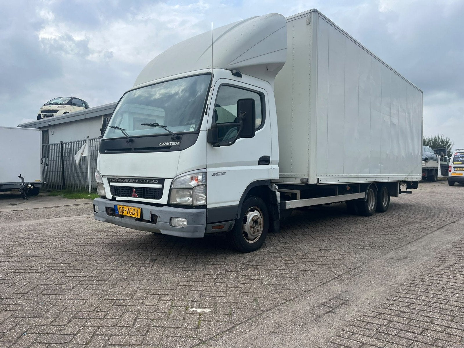 Mitsubishi 2007, 145 pk, 2977 cc, Wit, Origineel Nederlands