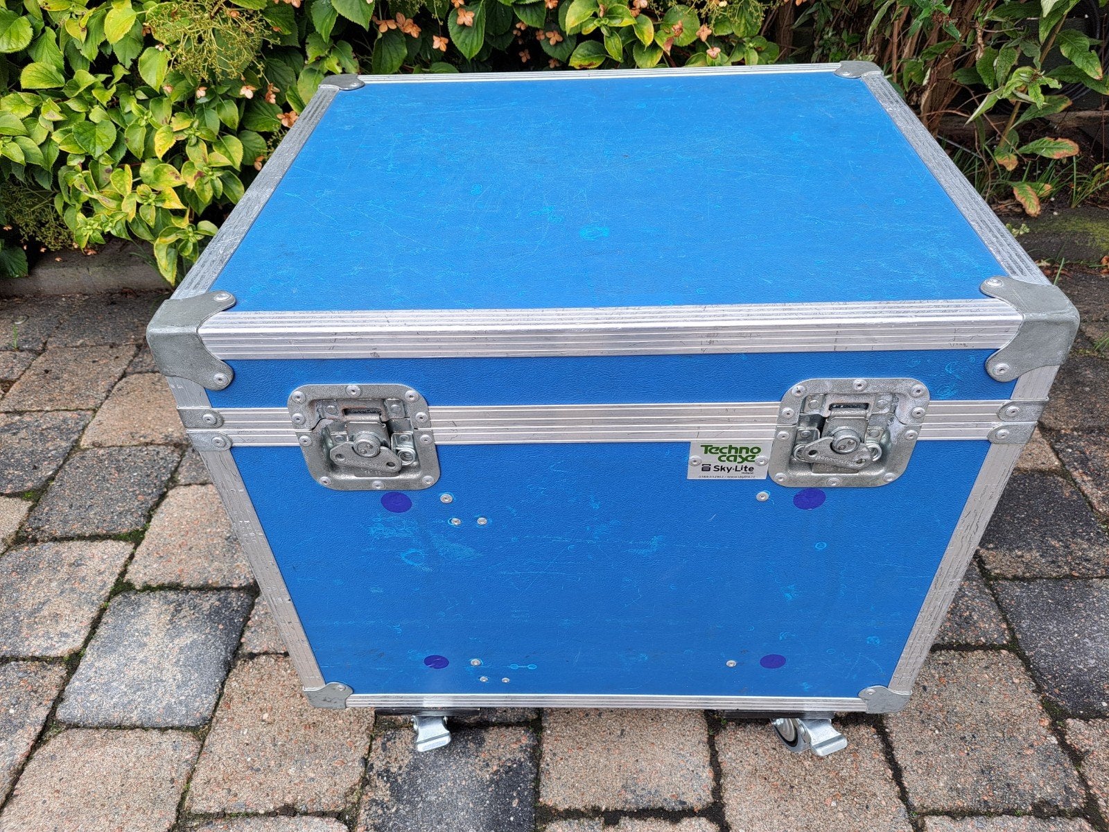 Kunststof blauwe Flightcase op wielen (Oldenzaal), Ophalen, Gebruikt, Overige instrumenten, Flightcase