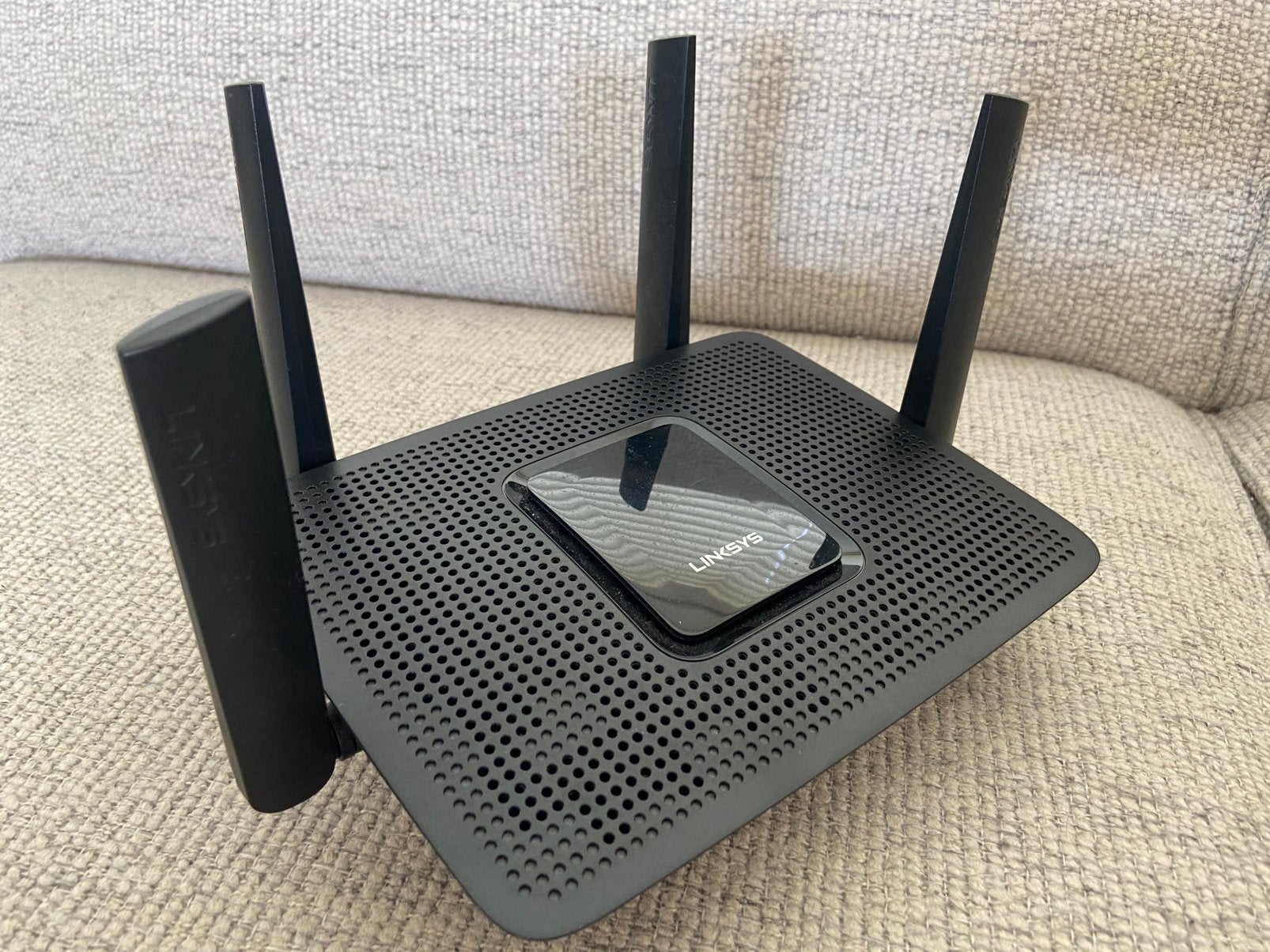 Linksys WIFI router MR8300, Computers en Software, Routers en Modems, Ophalen, Zo goed als nieuw