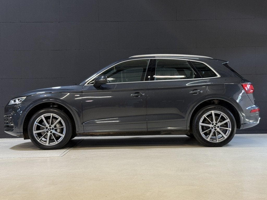 Audi Q5 55 TFSI e quattro Competition | Apple Carplay | 2x S, Auto's, Audi, Automaat, 4 cilinders, Leder en Stof, Automatische klimaatregeling