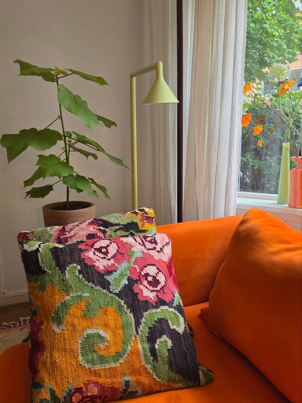 Rosen Kilim kussen (rozenkelim), Gebruikt, Handgemaakt, Ophalen of Verzenden, Vierkant