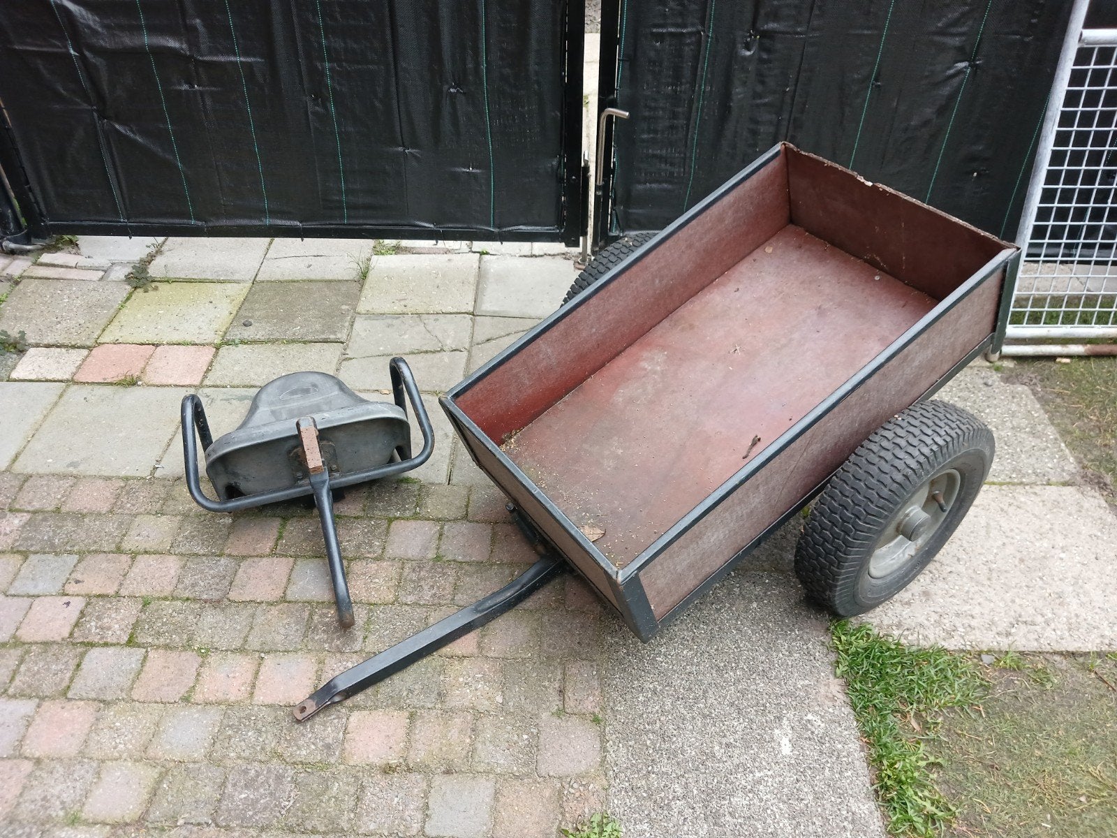 kiep kar voor bergskelter met duo zitje, Ophalen, Gebruikt, Berg