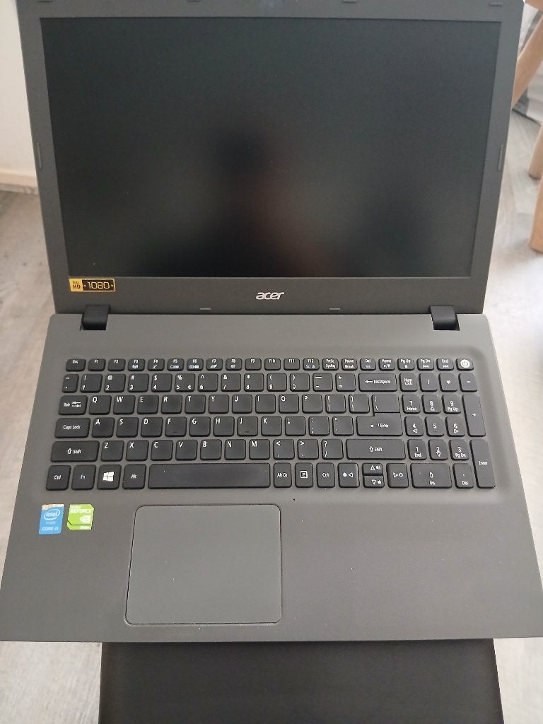 Acer Aspire E5-573G, Ophalen, Met videokaart, 2 tot 3 Ghz, 8 GB
