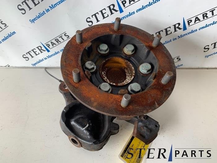 Fusee rechts-voor van een Mercedes Sprinter, Auto-onderdelen, Gebruikt, -, Ophalen of Verzenden, -