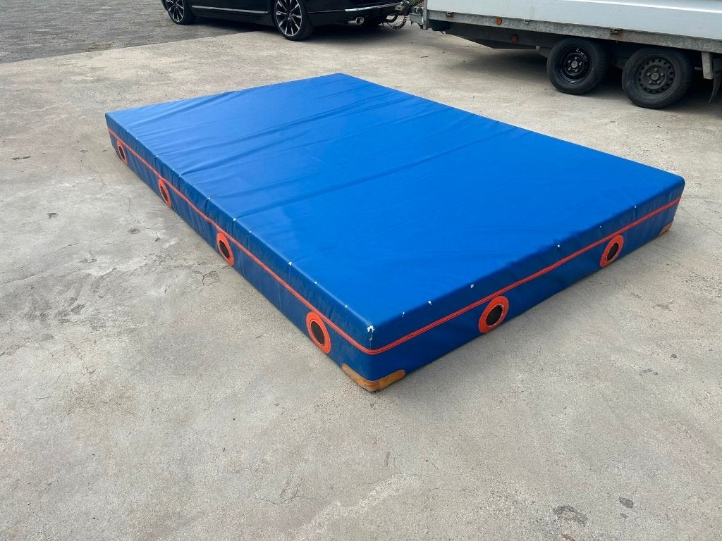 Grote valmat 300x200x30 - meerdere aanwezig, Maat 36 t/m 42, Ophalen, Gebruikt, Materiaal