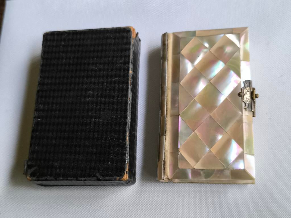 Antiek gebedenboek met parelmoer in originele doos, Ophalen of Verzenden
