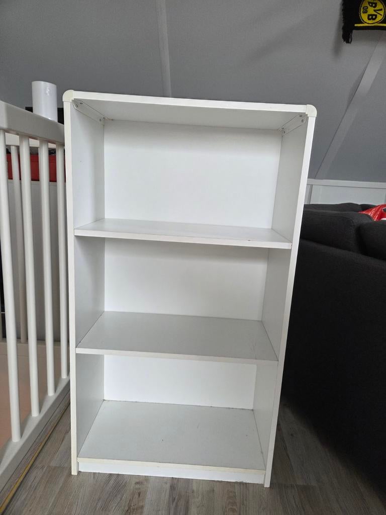 Witte boekenkast met 3 planken, Huis en Inrichting, Ophalen, Met plank(en), Gebruikt, 100 tot 150 cm