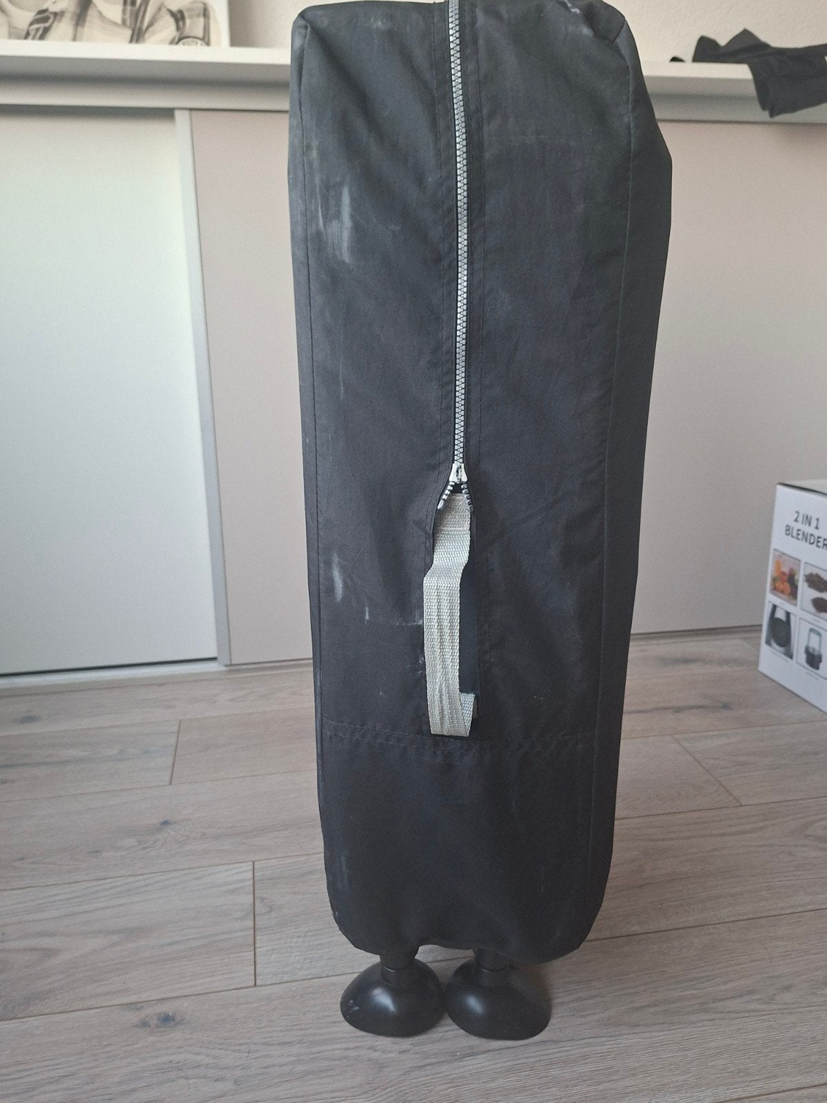 campingbedje, zwart, Inklapbaar, Ophalen, Gebruikt, Reisbedje
