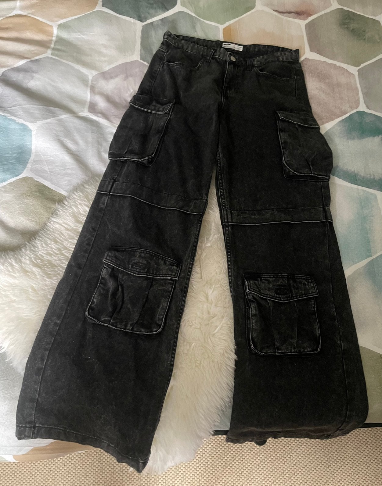 Bershka Zwarte Cargo Jeans - Maat 36, Zwart, Ophalen of Verzenden, Zo goed als nieuw, Maat 36 (S)