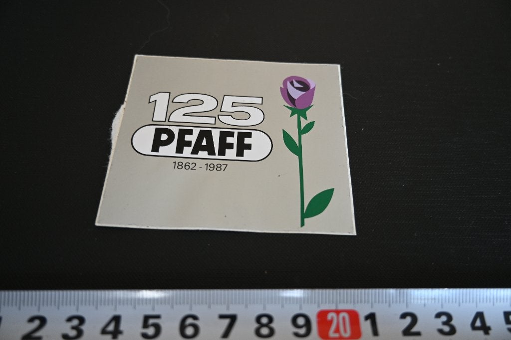sticker PFAFF 125 jaar 1862 - 1987 naaimachines, Ophalen of Verzenden, Zo goed als nieuw