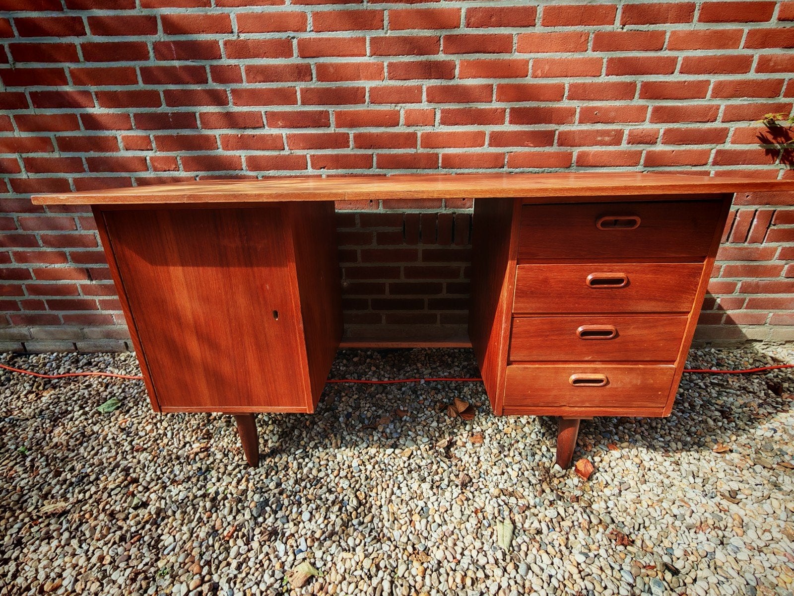 Deens Mid Century Bureau - Vintage Houten Bureau, Huis en Inrichting, Ophalen, Gebruikt, Bureau-kast combinatie