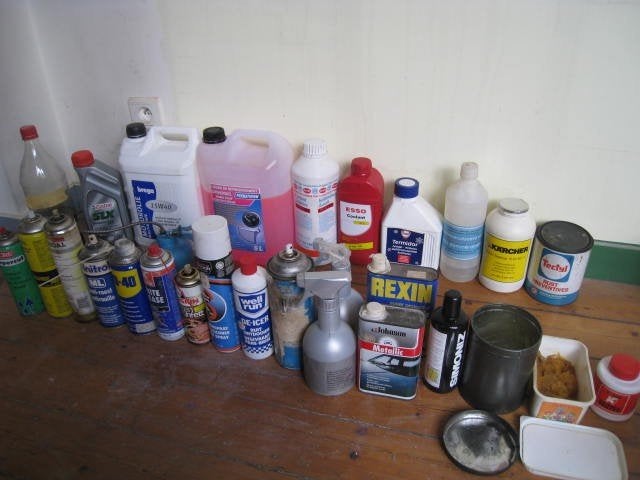 23 produkten vr auto onderhoud: olie, antigel, antioest enz, Ophalen