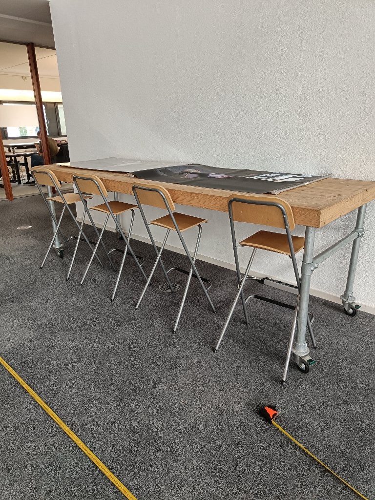 Tafel sta tafel bar tafel, Ophalen, Zo goed als nieuw
