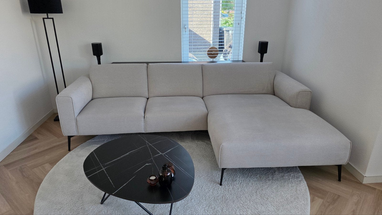 Lounge Bank van Beau Home in nog een zeer goede staat, geen, Ophalen, Zo goed als nieuw, Metaal