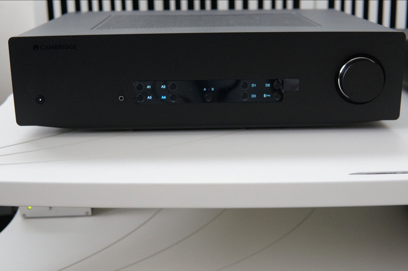 Cambridge CXA81 MKII, Zo goed als nieuw, 60 tot 120 watt, Stereo, Ophalen