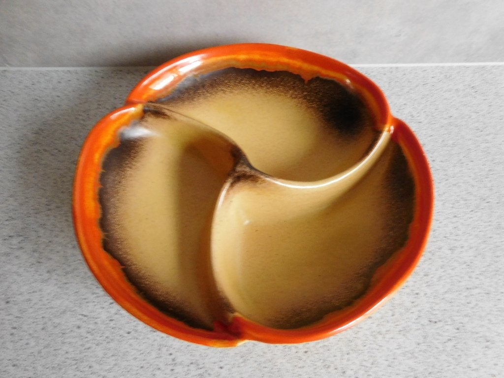 Snackschaal 20 cm. Majolica Geel dec 442 SMF Schramberg, Overige merken, Vintage, Ophalen of Verzenden, Aardewerk
