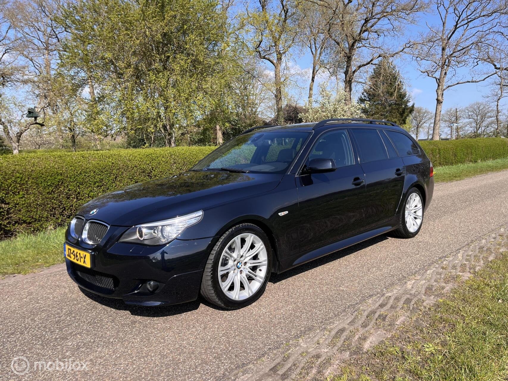 BMW 5-serie Touring 535d High Executive | LCI | BOMVOLL |, Auto's, Achterwielaandrijving, Gebruikt, Zwart, 2000 kg