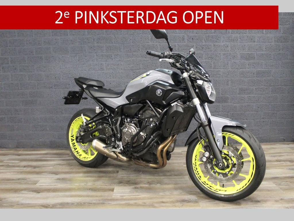 YAMAHA MT 07 ABS (bj 2016) 32,802 km NARDO GREY 35KW A2 gesc, 2 cilinders, Bedrijf, Onbekend, YAMAHA