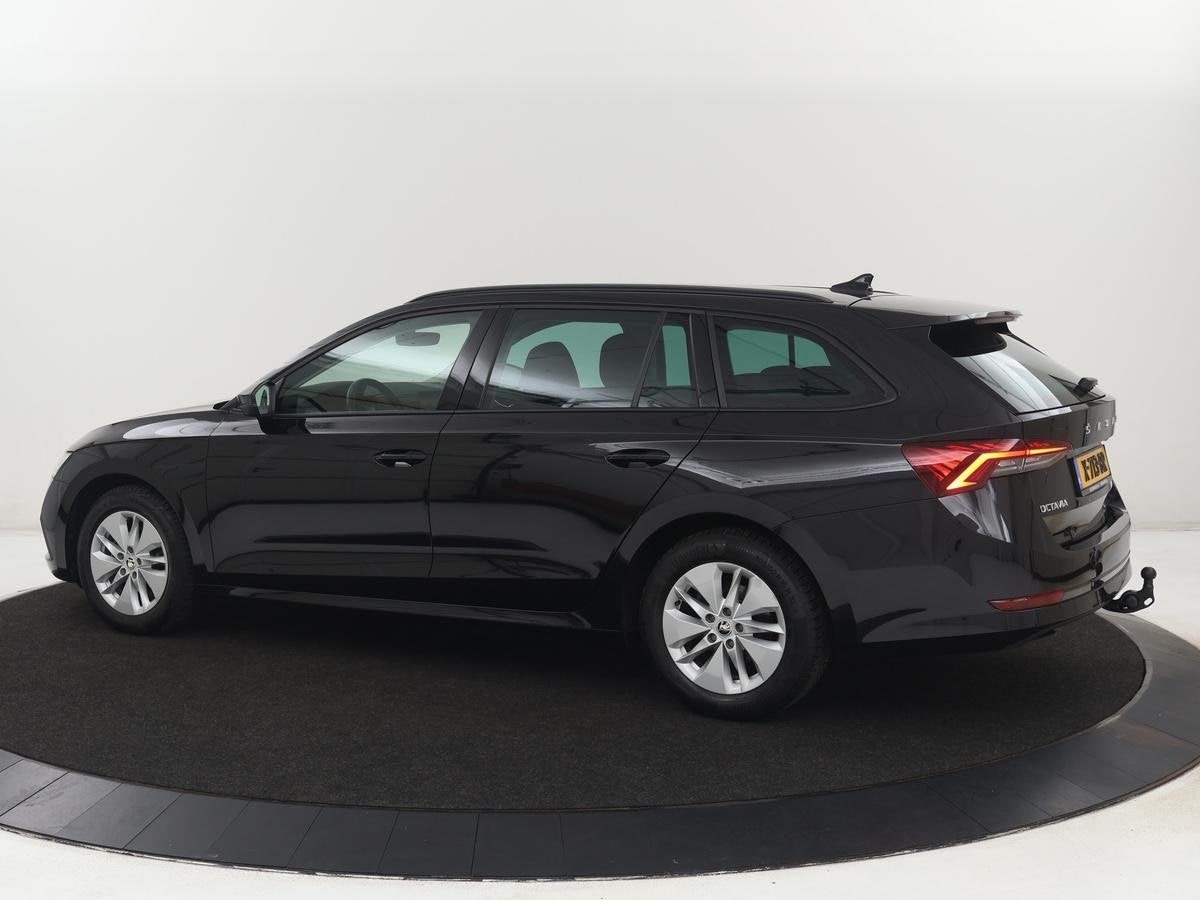 Skoda Octavia 1.0 e-TSI Business Edition | Trekhaak | Adapti, Auto's, Skoda, Stof, Gebruikt, Zwart, Origineel Nederlands