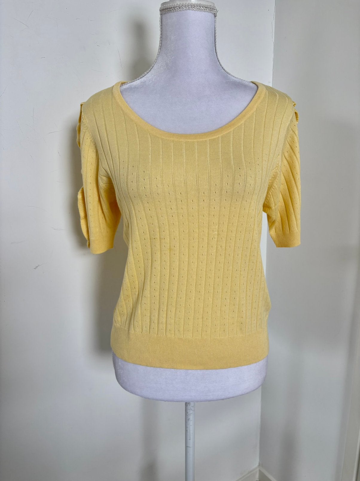 Mooi geel shirtje - Desires - maat L, Kleding | Dames, T-shirts, Maat 38/40 (M), Geel, Ophalen of Verzenden, Zo goed als nieuw