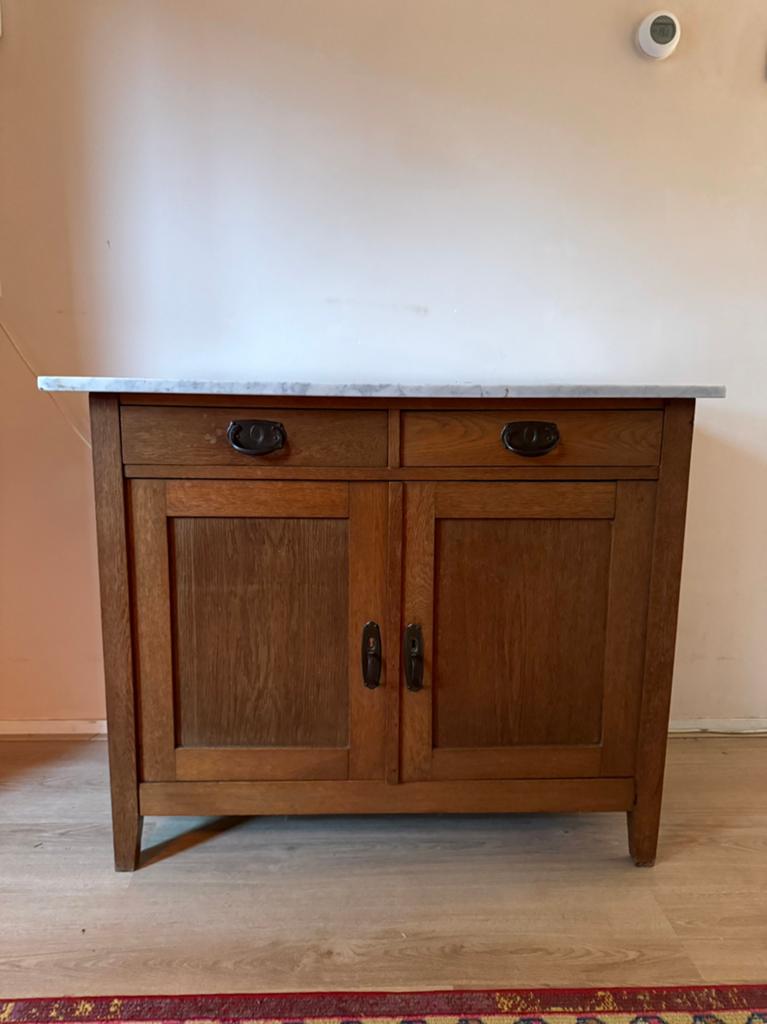Frans antieke houten kast met Carrara marmeren blad, Huis en Inrichting, Kasten | Dressoirs, Ophalen, Gebruikt, 25 tot 50 cm