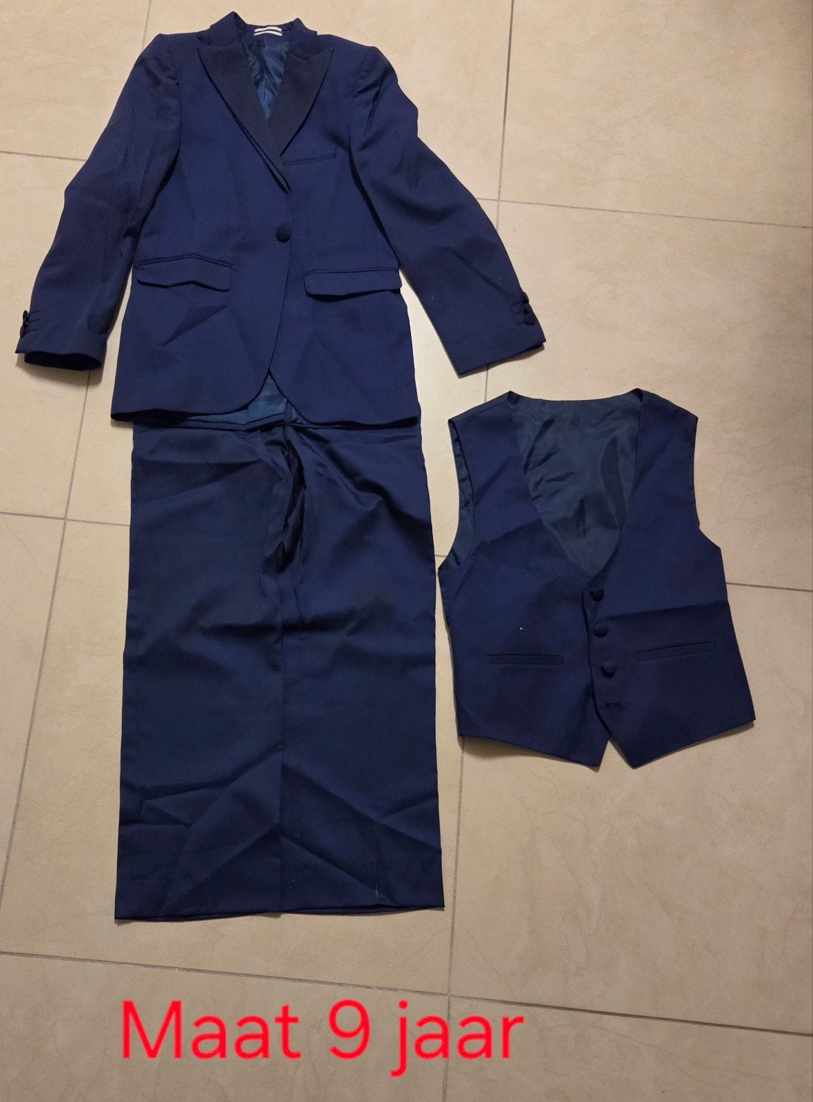 Nette blauwe jongenspak 3 delig - Maat 9 jaar, Kinderen en Baby's, Kinderkleding | Overige, Zo goed als nieuw, Jongen, Ophalen of Verzenden