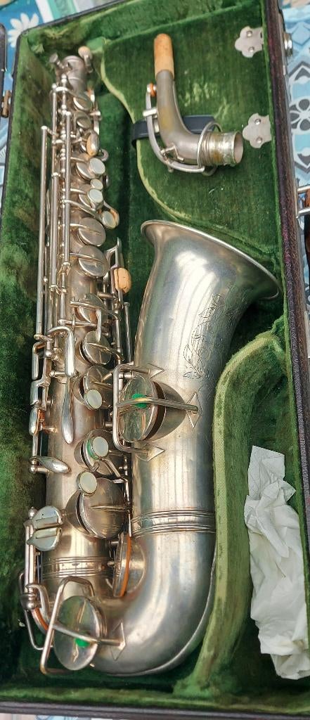 Frank Holton     Altsax, Ophalen of Verzenden, Gebruikt, Alt, Met koffer