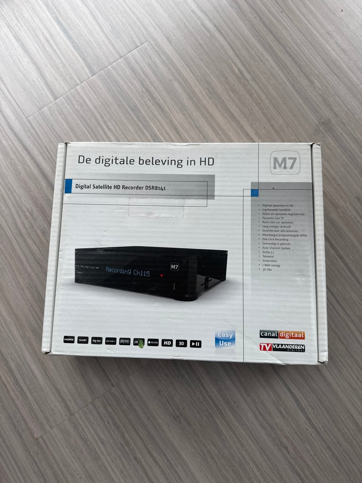 M7 Digital Satellite HD Recorder DSR8141 - Nieuw in doos, Ophalen of Verzenden, Zo goed als nieuw, Harddiskrecorder